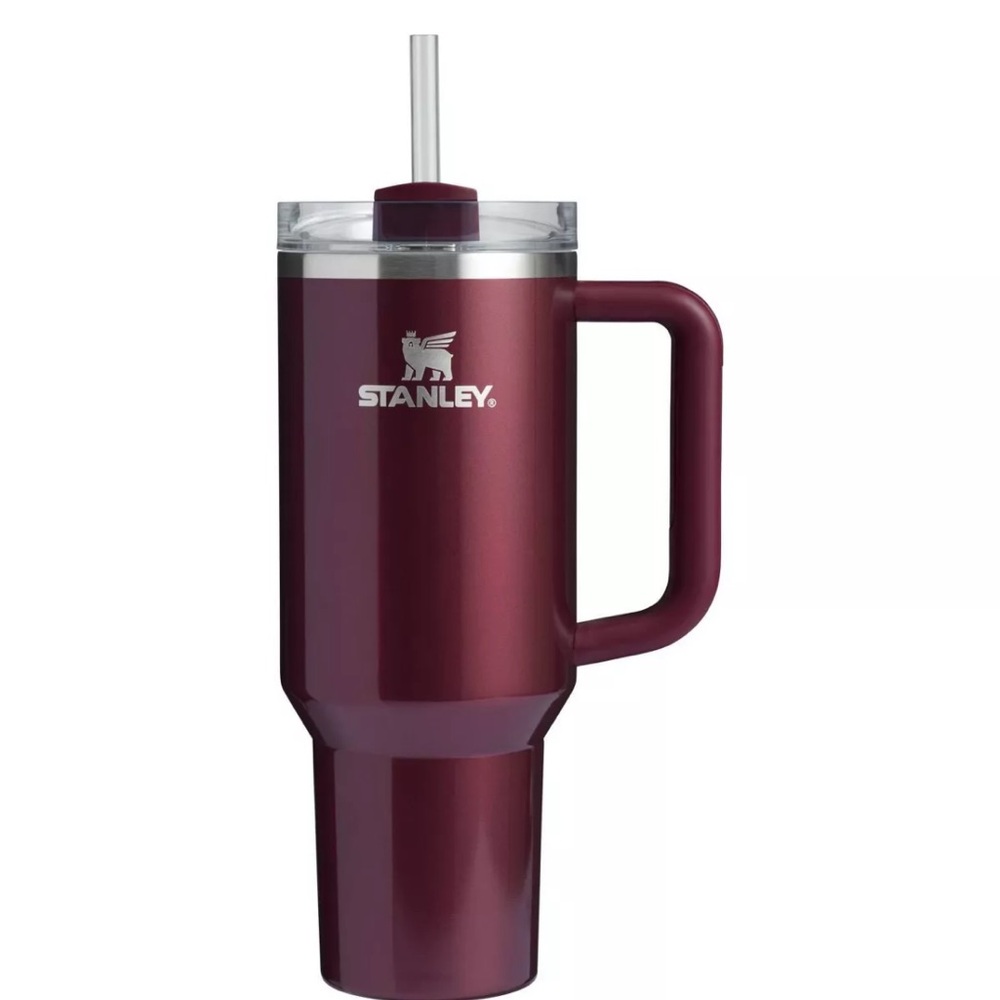 Stanley 30oz Stainless Steel H2.0
FlowState Quencher Tumbler Jam
Session - e.l.f